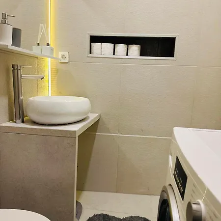 Apartment-sarajevo Free Public Parking Apartmán