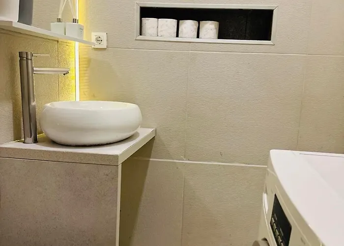 Apartment-sarajevo Free Public Parking شقة